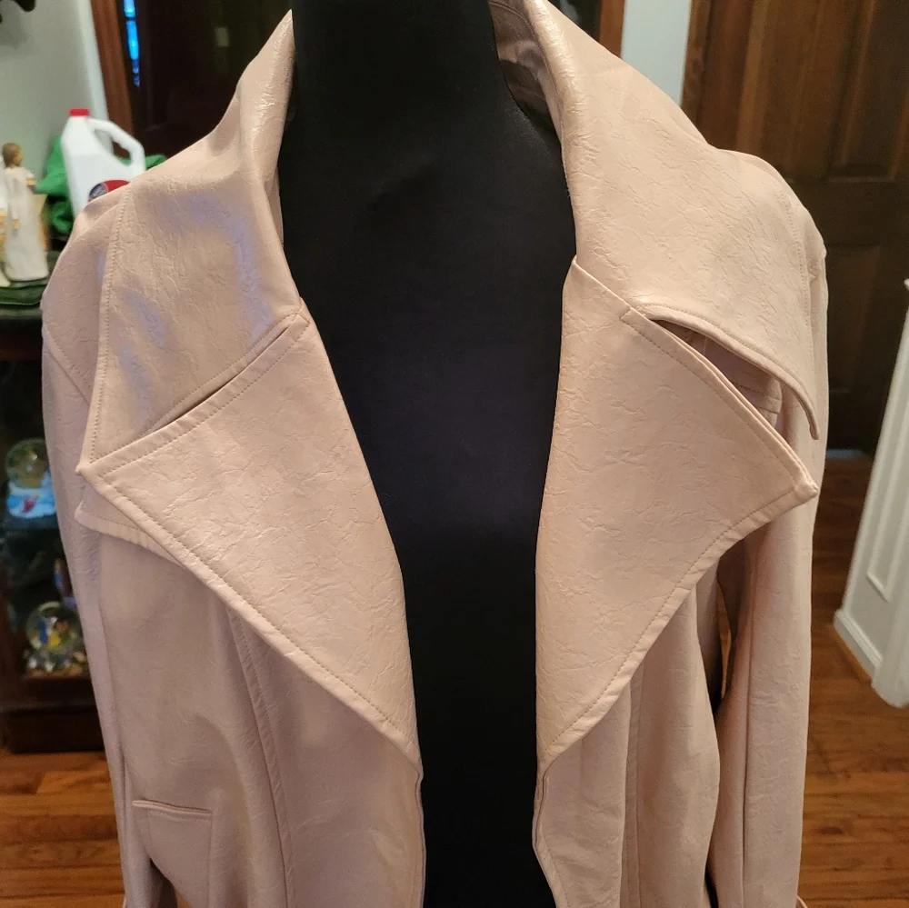 Women's Blush Pink Faux Leather Jacket  size Small - Picture 2 of 10